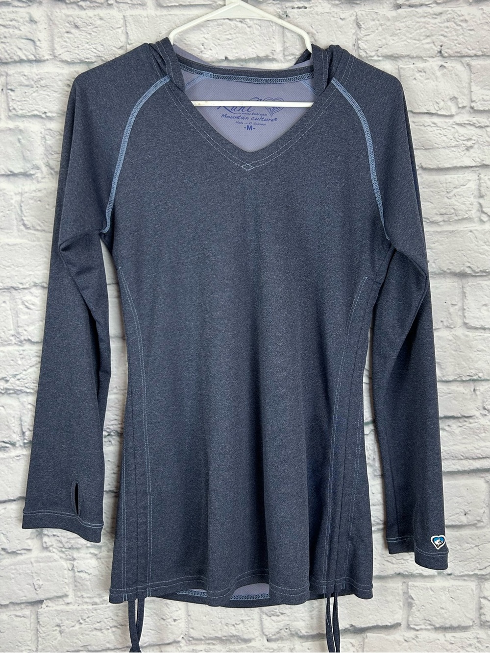 Kuhl Mountain Culture Women’s Medium Blue V-Neck Hooded Performance Tunic Top